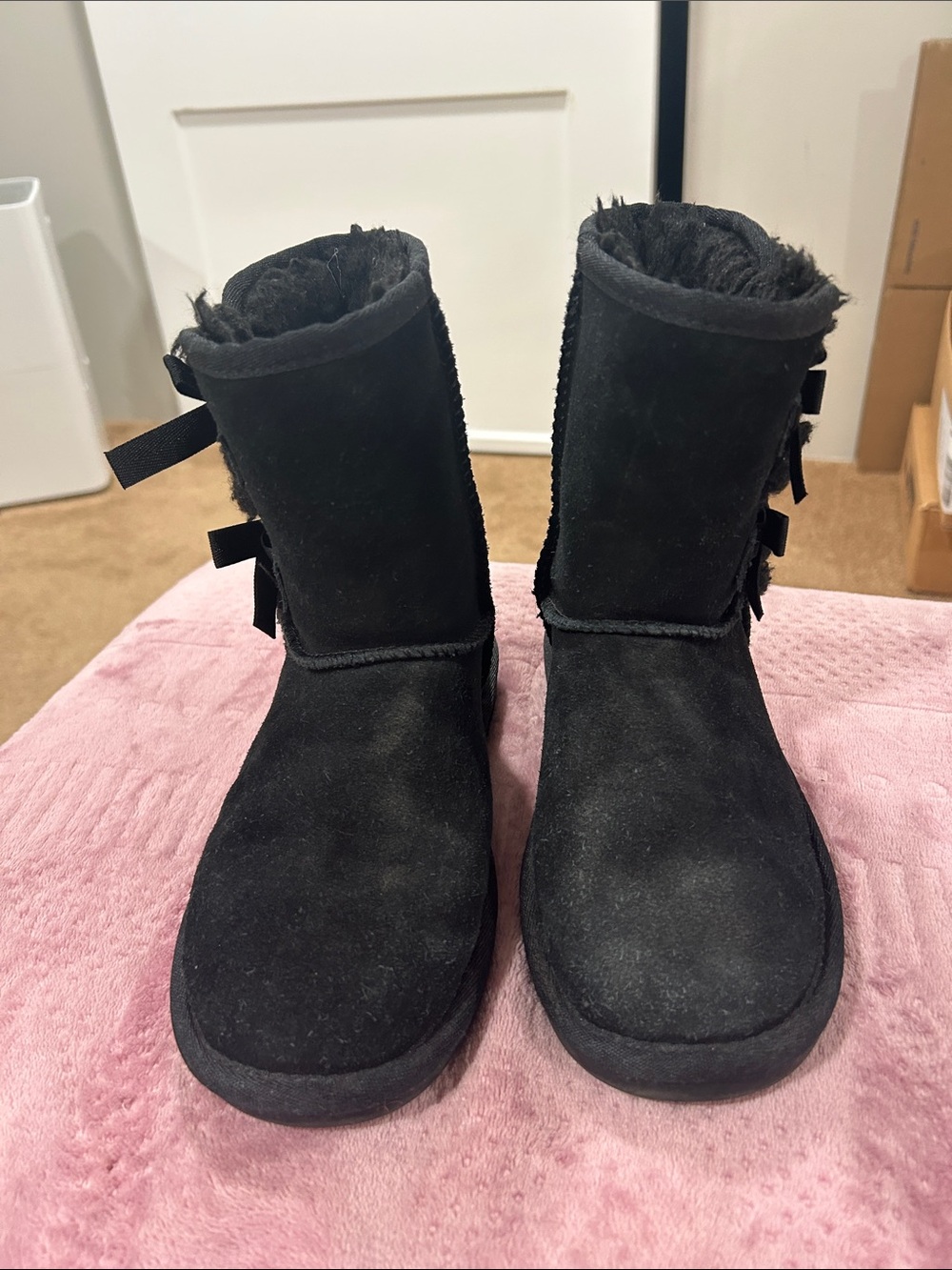 Koolaburra Black Girls' Bow-Back Suede Mid-Calf Boots